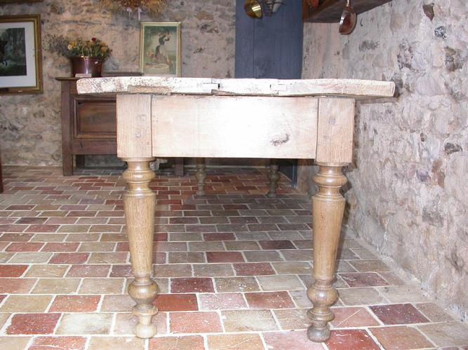 GRANDE TABLE DE BOUCHERIE début XXème 