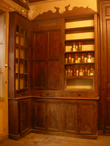 Ensemble de BOISERIES de PHARMACIE circa 1880