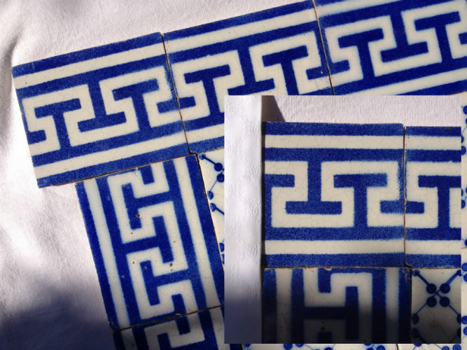 ENSEMBLE de CARREAUX de CUISINE en faïence bleus et blanc début XXème