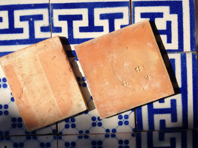 ENSEMBLE de CARREAUX de CUISINE en faïence bleus et blanc début XXème