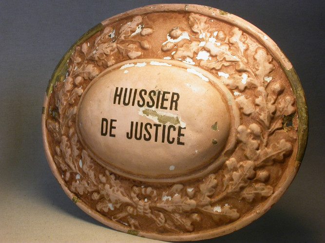 PAIRE D'ENSEIGNES peintes HUISSIER DE JUSTICE